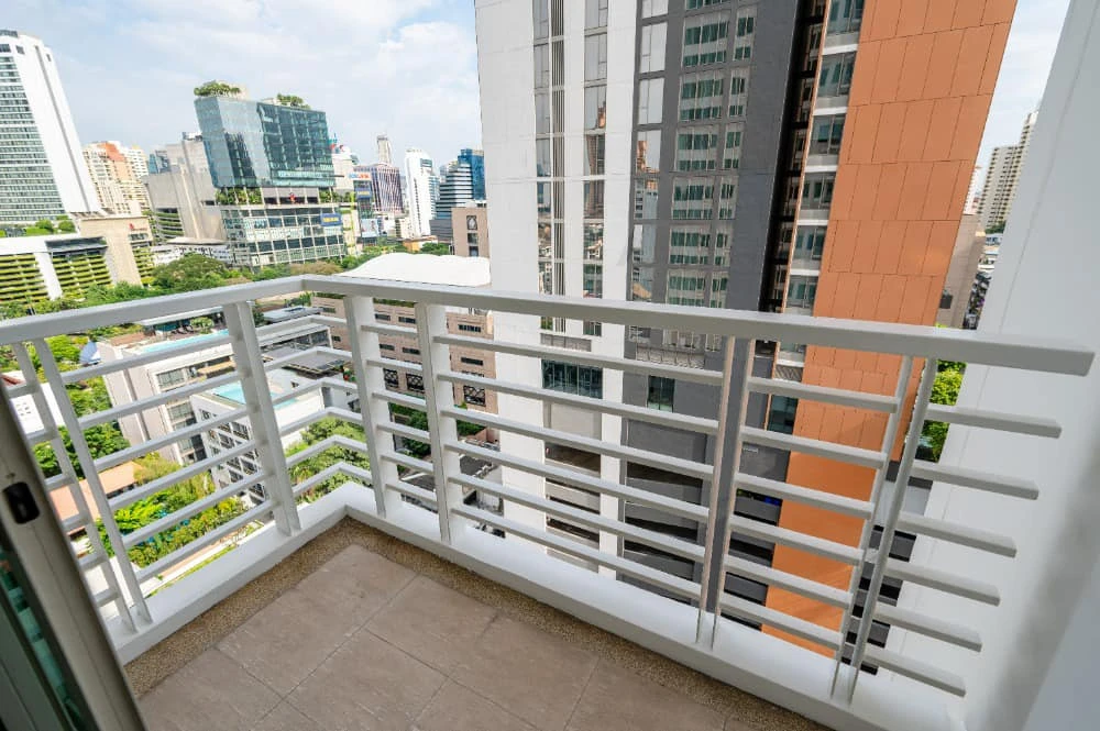 For sale: Siri Residence Sukhumvit 24, spacious room, comfortable, fully furnished, beautiful, awesome, book now.