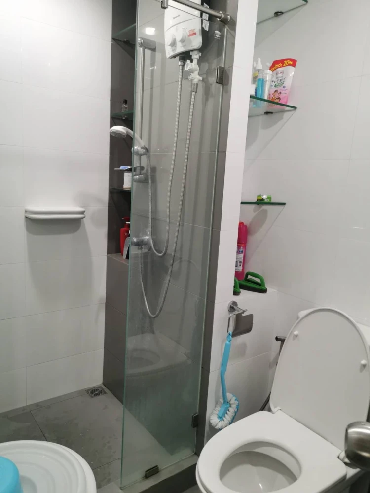 For sale: Sucharee Life Laksi-Chaengwattana, 3rd floor, pool view. Fully furnished with appliances. Grab it now!
