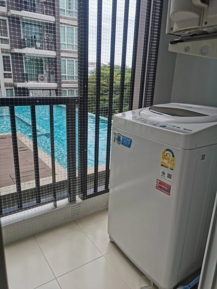 For sale: Sucharee Life Laksi-Chaengwattana, 3rd floor, pool view. Fully furnished with appliances. Grab it now!