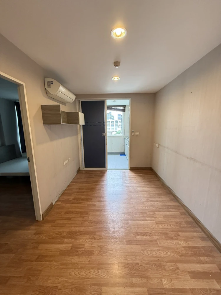 For Sale: Sucharee Life Laksi-Chaengwattana. Located on the 4th floor—an ideal height. Spacious and comfortable unit. Book now!