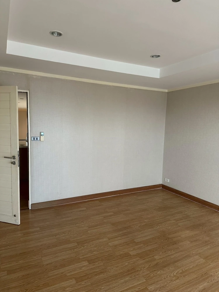 State Tower Condominium for sale. Beautiful, simple, and comfortable living. Buy now!!