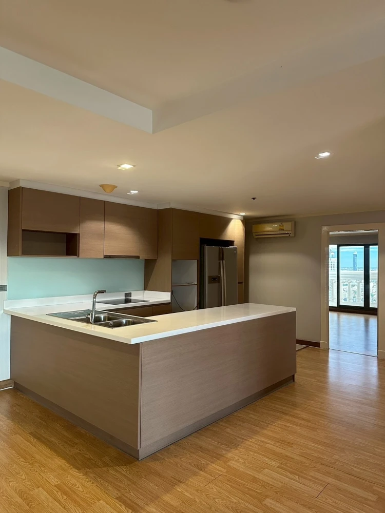 State Tower Condominium for sale. Beautiful, simple, and comfortable living. Buy now!!