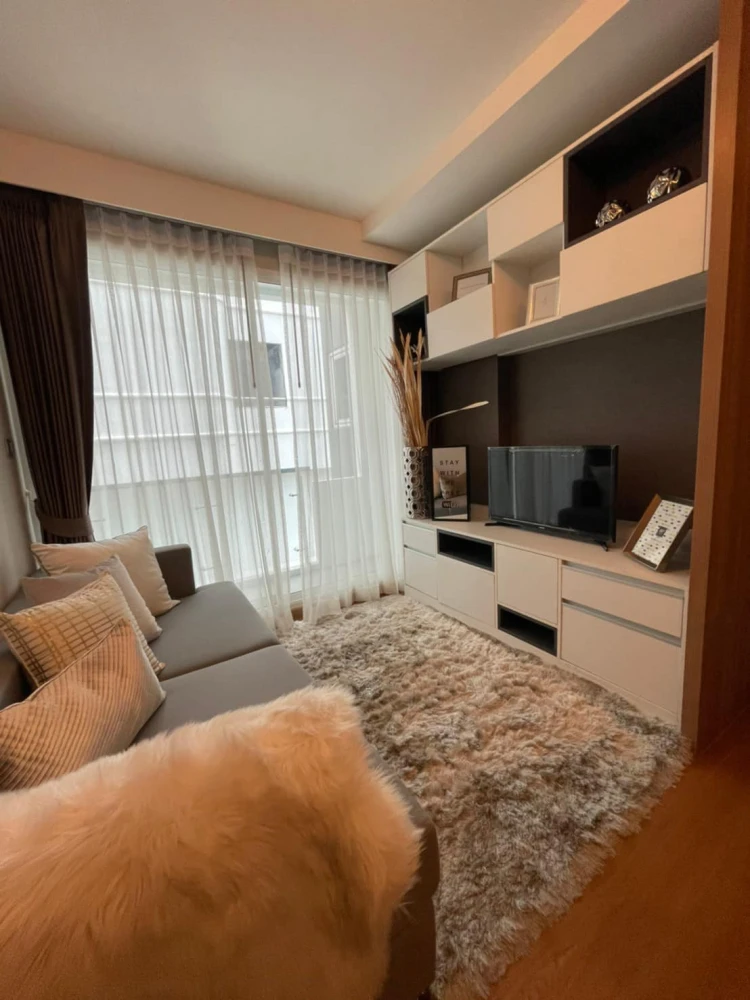For sale: Inter Lux Premier Sukhumvit 13, 4th floor, not high, spacious room, beautifully decorated, comfortable to live in. Hurry and reserve before
