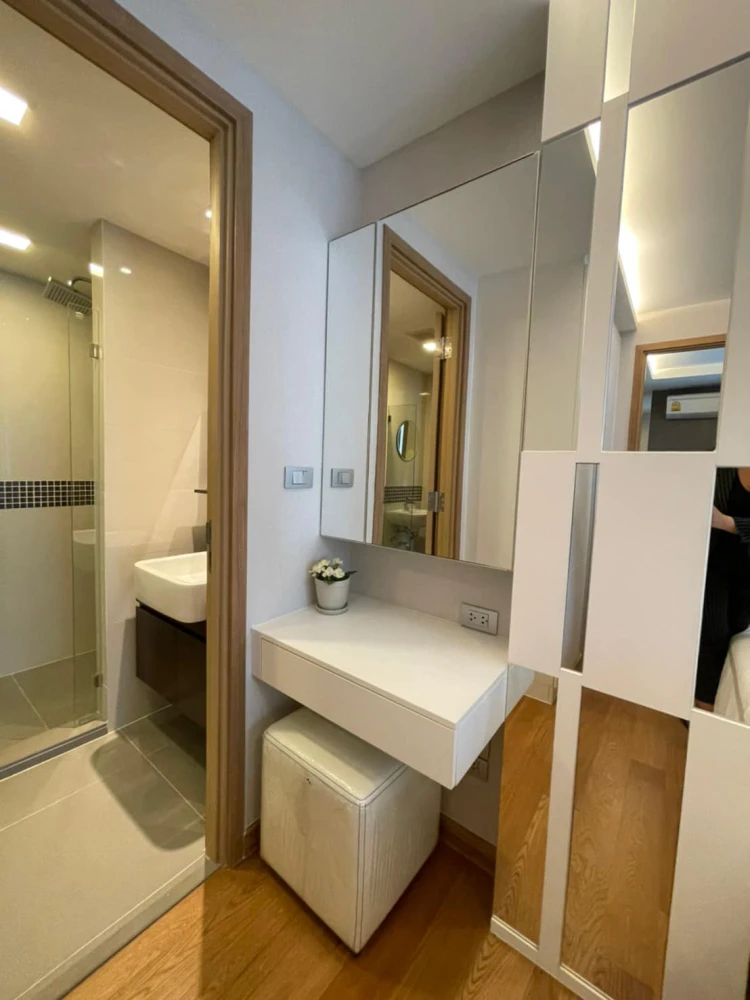 For sale: Inter Lux Premier Sukhumvit 13, 4th floor, not high, spacious room, beautifully decorated, comfortable to live in. Hurry and reserve before