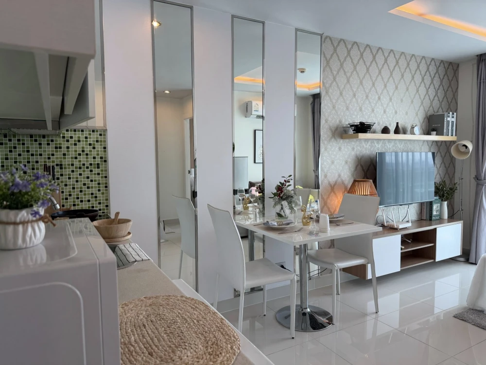 For sale: Amazon Residence Pattaya (Jomtien), 38 sq m, 8th floor. Beautifully decorated with built-in furniture. A very comfortable place to live.