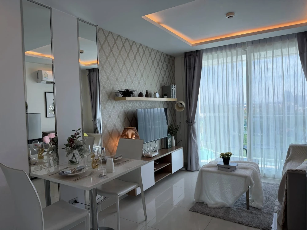 For sale: Amazon Residence Pattaya (Jomtien), 38 sq m, 8th floor. Beautifully decorated with built-in furniture. A very comfortable place to live.