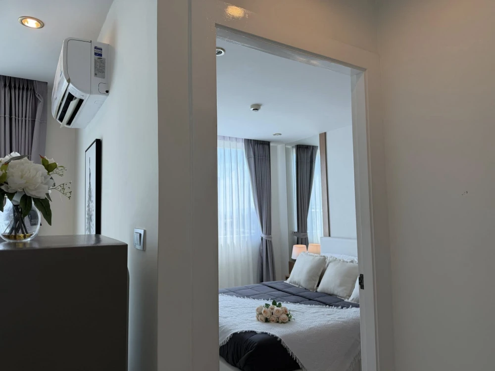 For sale: Amazon Residence Pattaya (Jomtien), 38 sq m, 8th floor. Beautifully decorated with built-in furniture. A very comfortable place to live.
