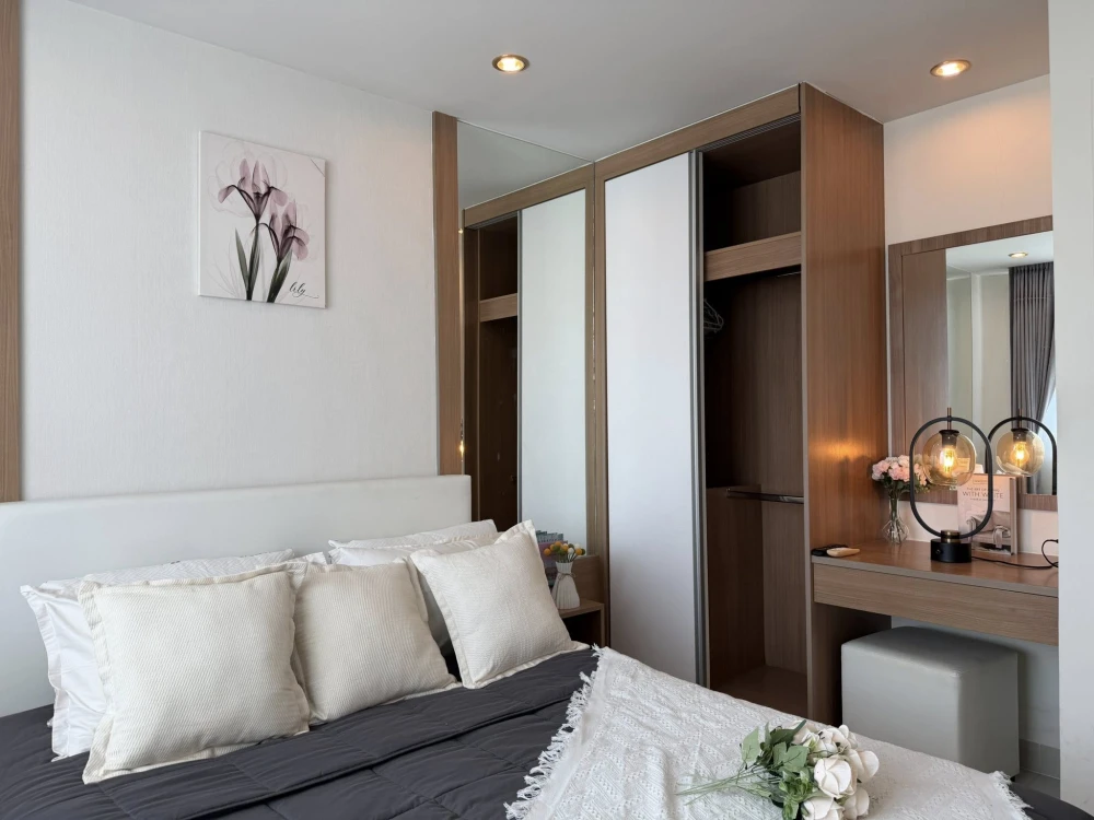 For sale: Amazon Residence Pattaya (Jomtien), 38 sq m, 8th floor. Beautifully decorated with built-in furniture. A very comfortable place to live.