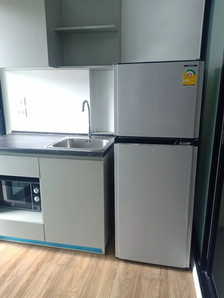 For sale: Kensington Laem Chabang - Sriracha, Building D, 6th floor, swimming pool view, free furniture and appliances. You will regret it if you miss