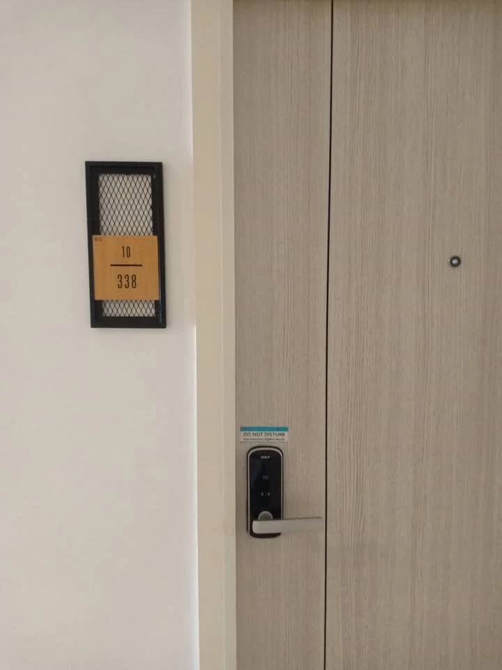 For sale: Kensington Laem Chabang - Sriracha, Building D, 6th floor, swimming pool view, free furniture and appliances. You will regret it if you miss