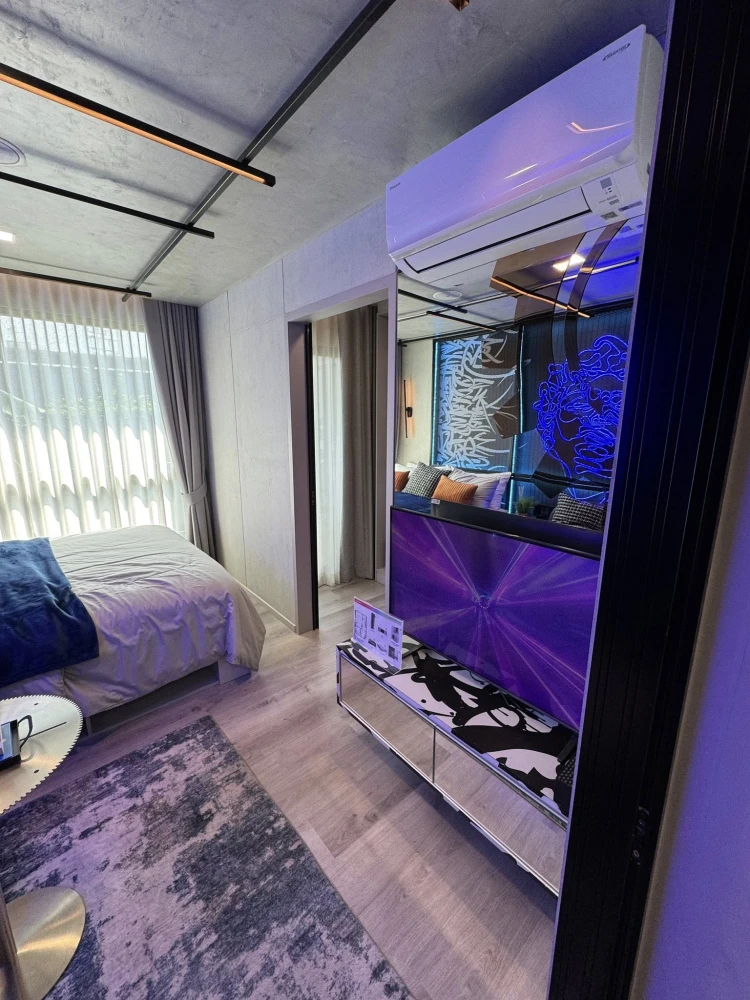 Selling a Kave Lumimus Bangmod condo. It's a nice, private, and quiet unit. Don't miss out! Book now!!