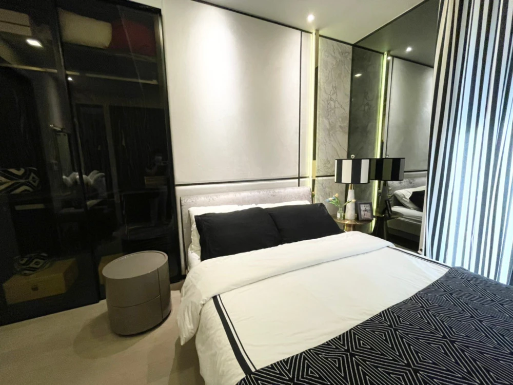 For sale or rent: Ashton Asoke, beautifully decorated room, fully built-in, 17th floor, high view, convenient, complete in one place. Reserve now, don