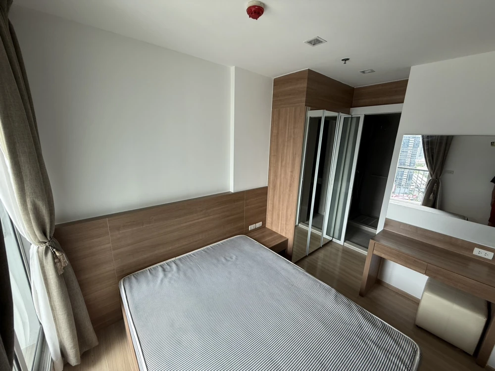For sale, for rent, The privacy Tha Phra Interchange, 19th floor, amazing view, great price, hurry up and reserve now, don't wait.