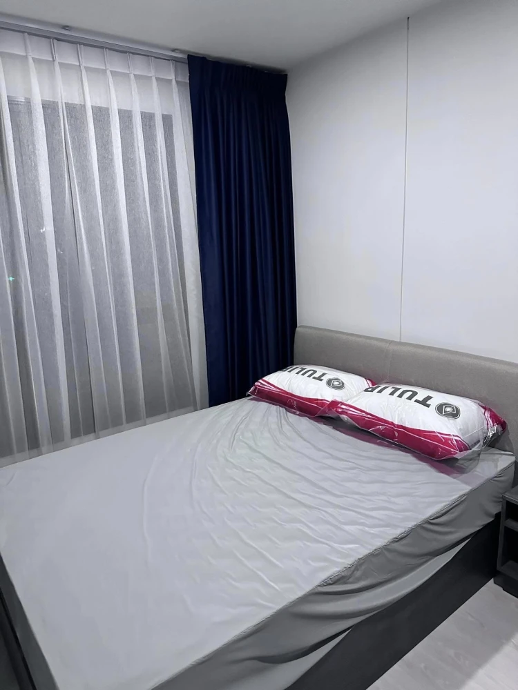 For sale or rent: Elio Del Nest condo, high floor corner unit, private, spacious and airy, beautiful city view with no obstructions. Fully furnished.