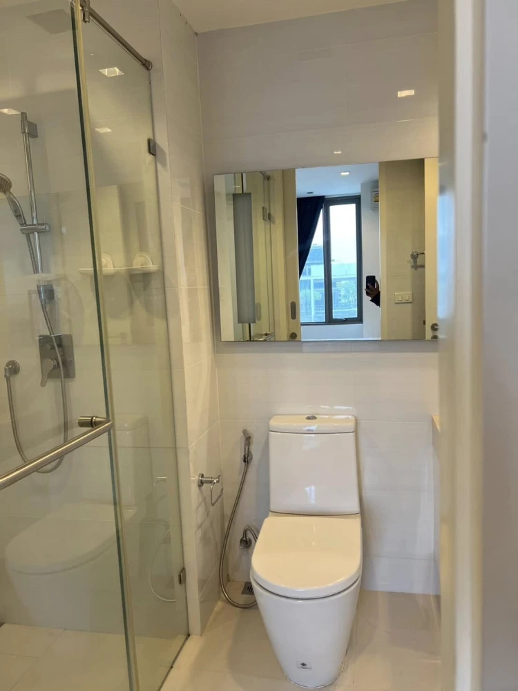 For sale, for rent, Nara 9 Sathorn condo, ready to move in, complete with furniture and electrical appliances. If you don't reserve, you'll regret it