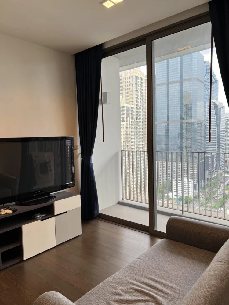 For sale, for rent, Nara 9 Sathorn condo, ready to move in, complete with furniture and electrical appliances. If you don't reserve, you'll regret it