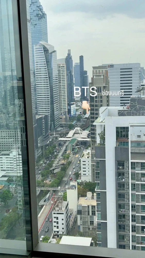 For sale, for rent, Nara 9 Sathorn condo, ready to move in, complete with furniture and electrical appliances. If you don't reserve, you'll regret it