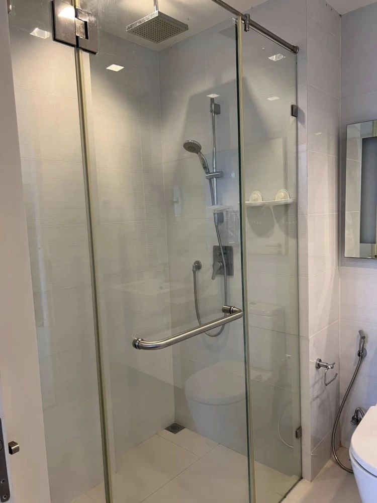 For sale, for rent, Nara 9 Sathorn condo, ready to move in, complete with furniture and electrical appliances. If you don't reserve, you'll regret it