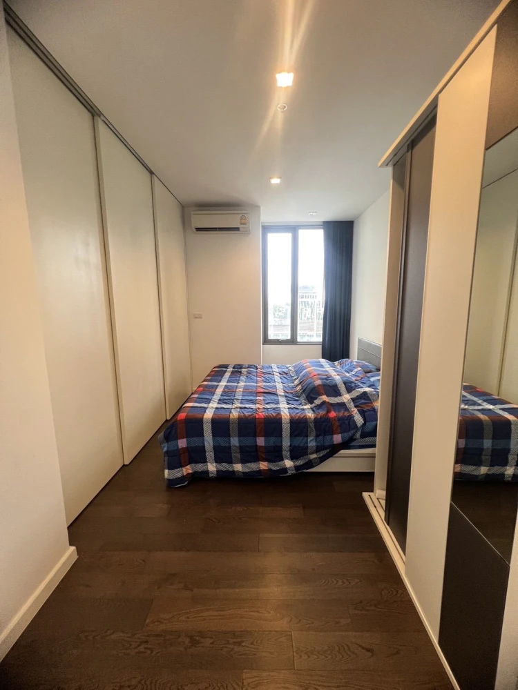For sale, for rent, Nara 9 Sathorn condo, ready to move in, complete with furniture and electrical appliances. If you don't reserve, you'll regret it