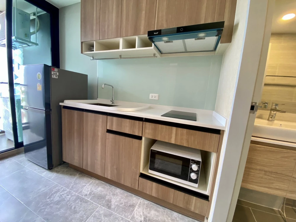 For sale or rent: Condo at THE CUBE SOUTH Chaengwattana 15/1. Nice unit, fully furnished with appliances. Just bring your suitcase and move in!