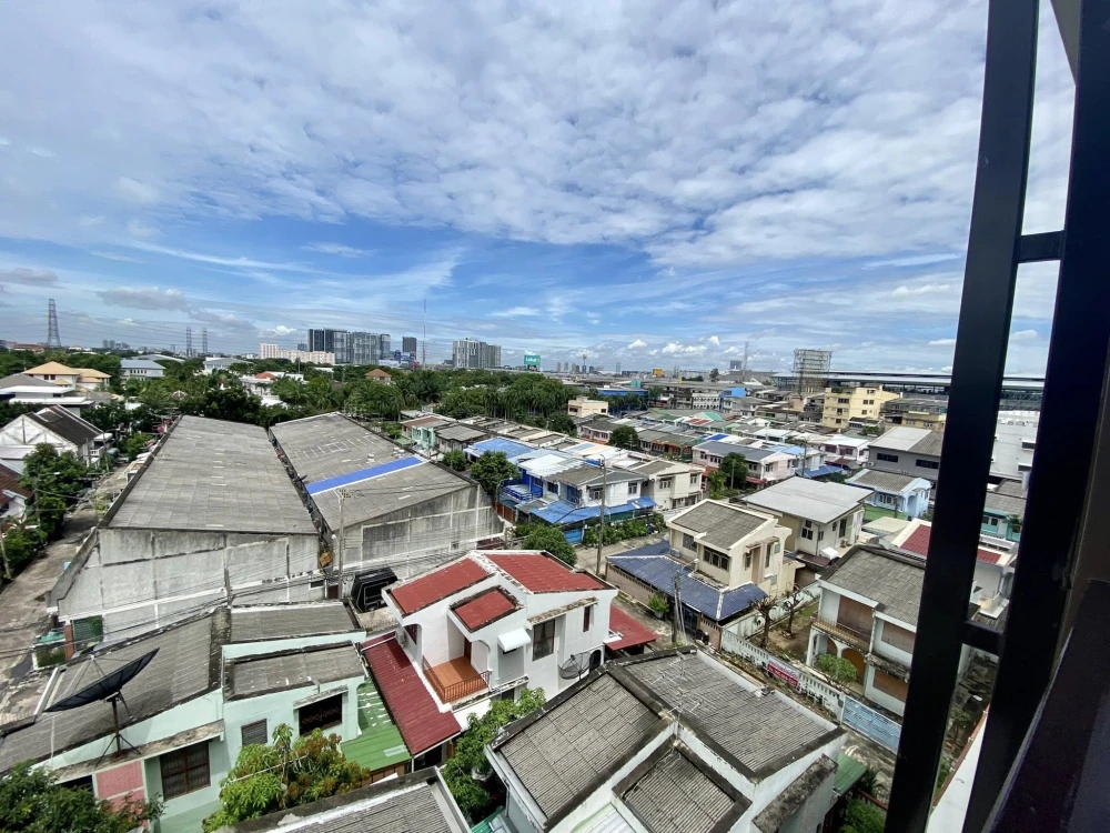 For sale or rent: Condo at THE CUBE SOUTH Chaengwattana 15/1. Nice unit, fully furnished with appliances. Just bring your suitcase and move in!