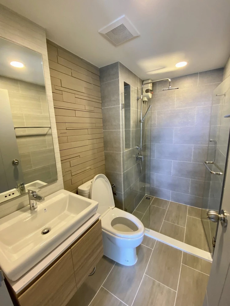For sale or rent: Condo at THE CUBE SOUTH Chaengwattana 15/1. Nice unit, fully furnished with appliances. Just bring your suitcase and move in!