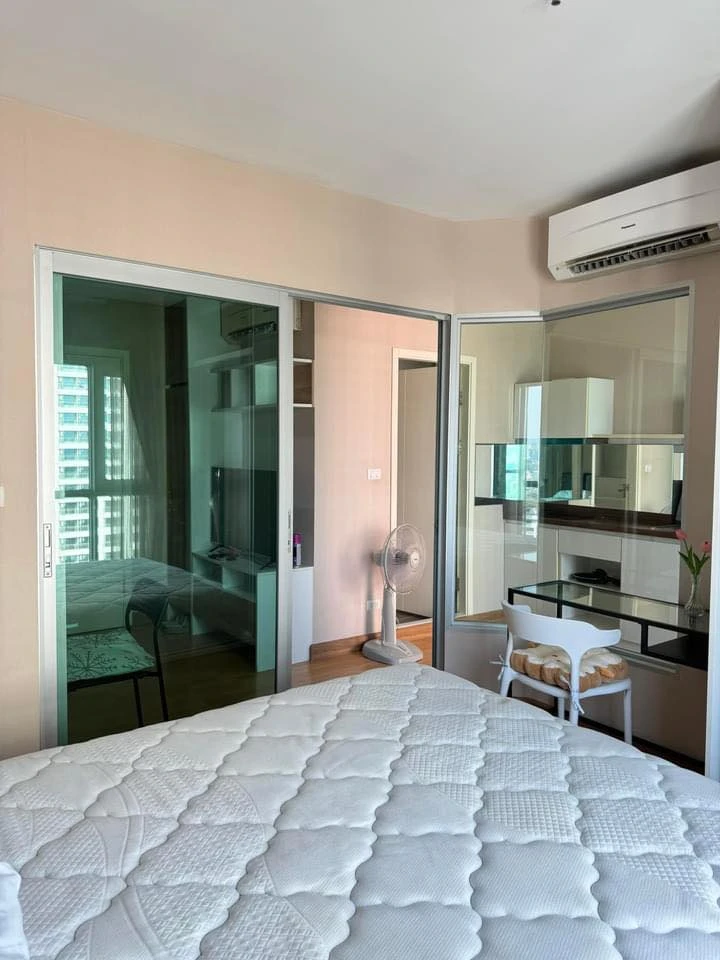 For sale, for rent, Condo The Aspire Rama 4, 19th floor, good view, ready to move in, convenient transportation, don't miss it!