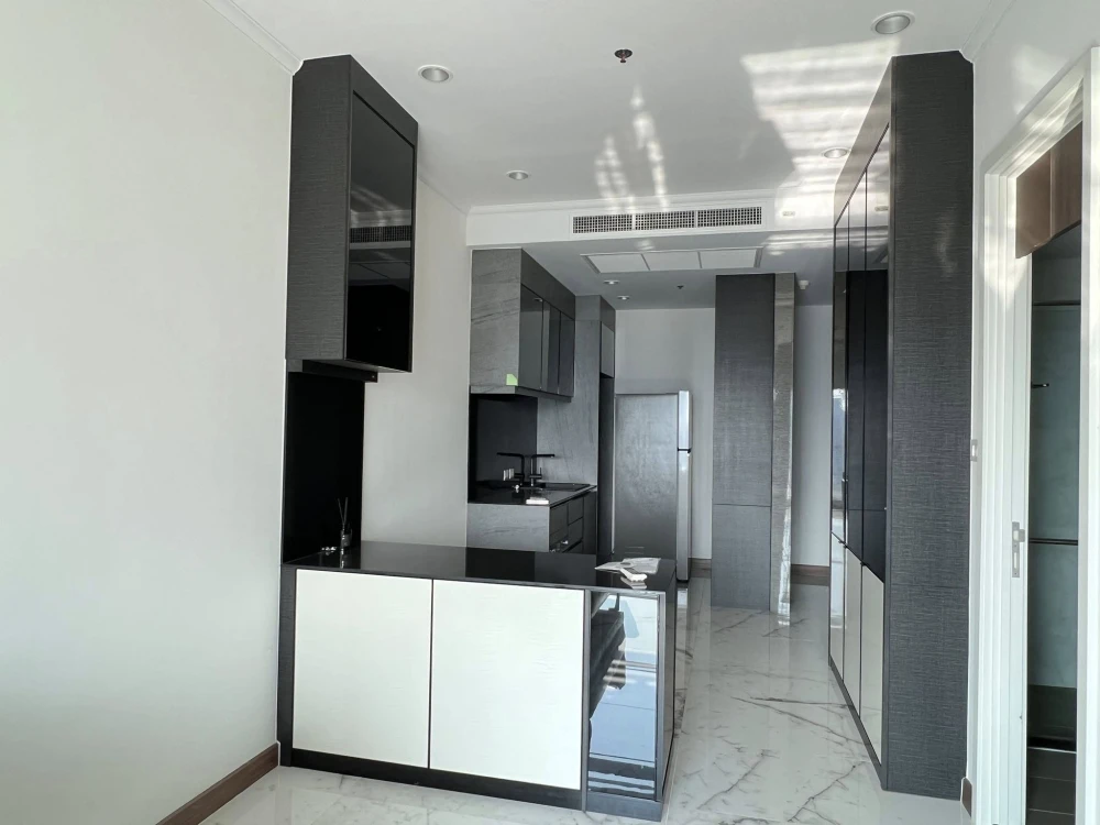 For sale, for rent, Supalai Elite Surawong Condo, ready to move in, complete in one place, just come and move in, hurry and reserve.