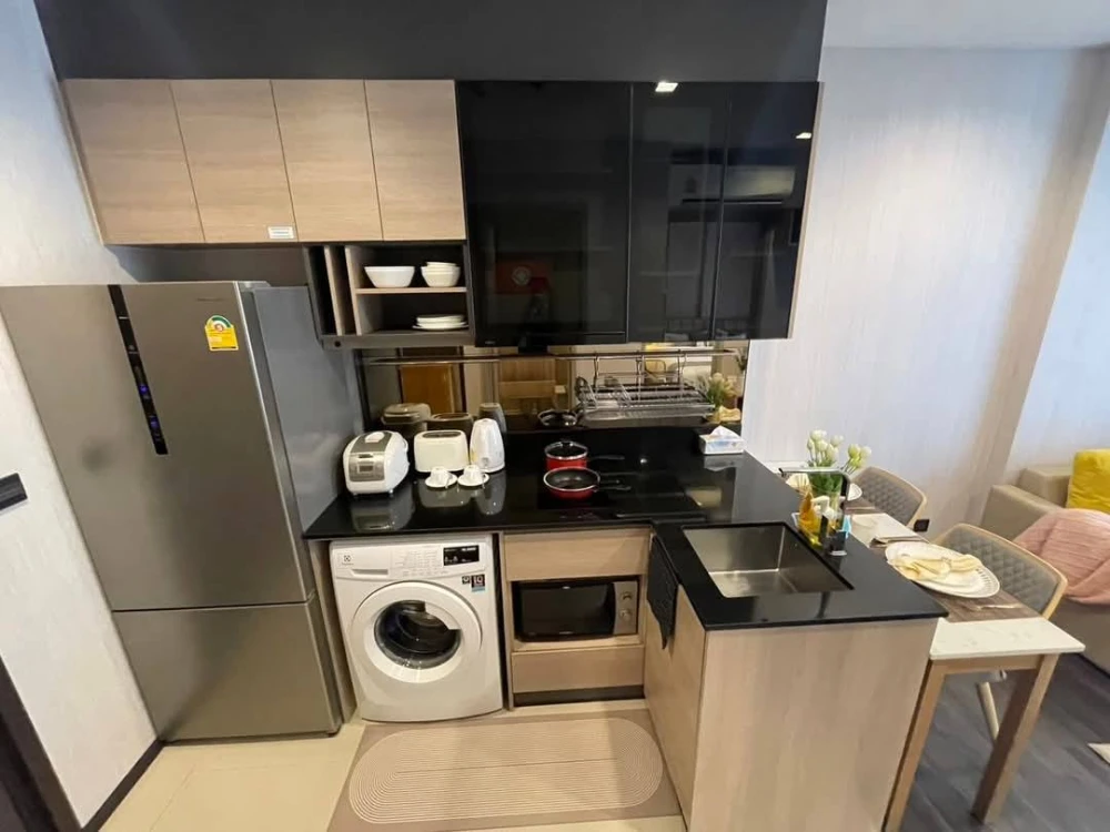 For sale, for rent, condo The Line Asoke Ratchada, high floor, spacious room, partitioned, with furniture + electrical appliances, hurry and book now.