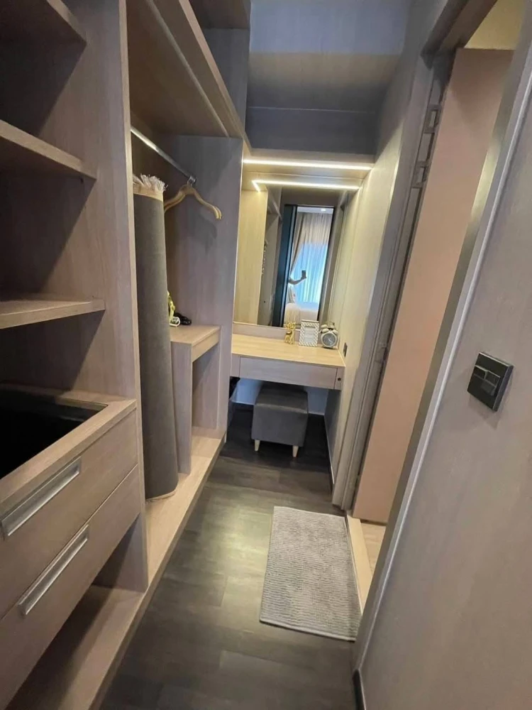 For sale, for rent, condo The Line Asoke Ratchada, high floor, spacious room, partitioned, with furniture + electrical appliances, hurry and book now.