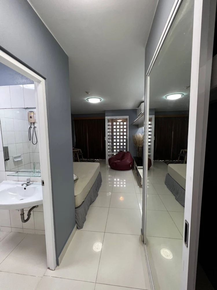 Urgent sale rent Condo I-House Rama 9-Ekkamai, 1st floor, Building A, condo in the heart of the city, good price, ready to move in, book now!!