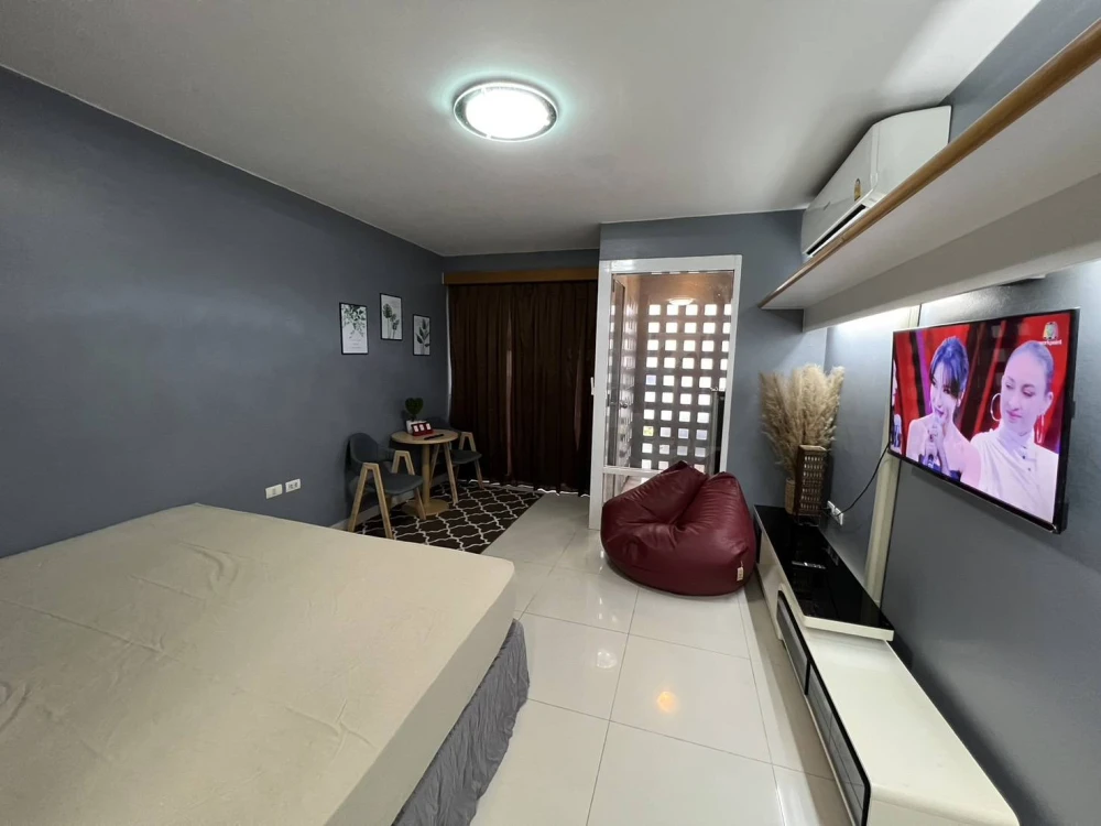 Urgent sale rent Condo I-House Rama 9-Ekkamai, 1st floor, Building A, condo in the heart of the city, good price, ready to move in, book now!!