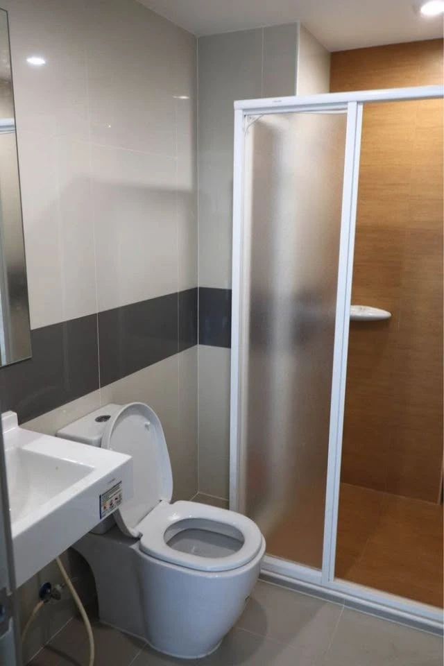 Condo for sale or rent: Rich Park @ Chao Phraya. A nice room with complete furniture and appliances. Hurry and reserve now. Don't miss out!