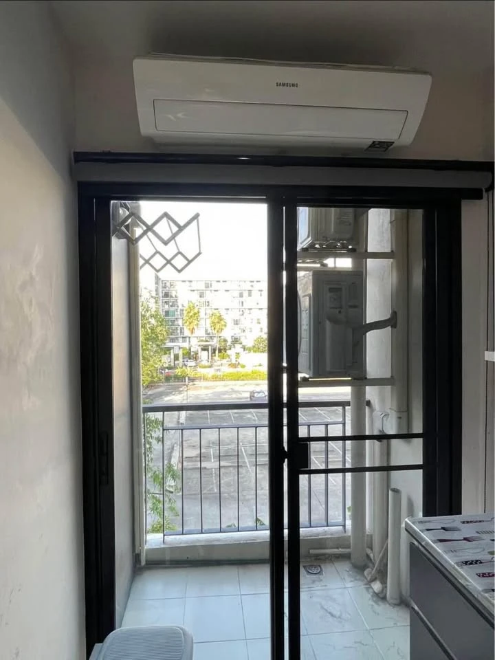 For sale, for rent, Hallmark Ngamwongwan Condo, 1 bedroom, 1 bathroom, 4th floor, not high, good price, hurry and reserve now.