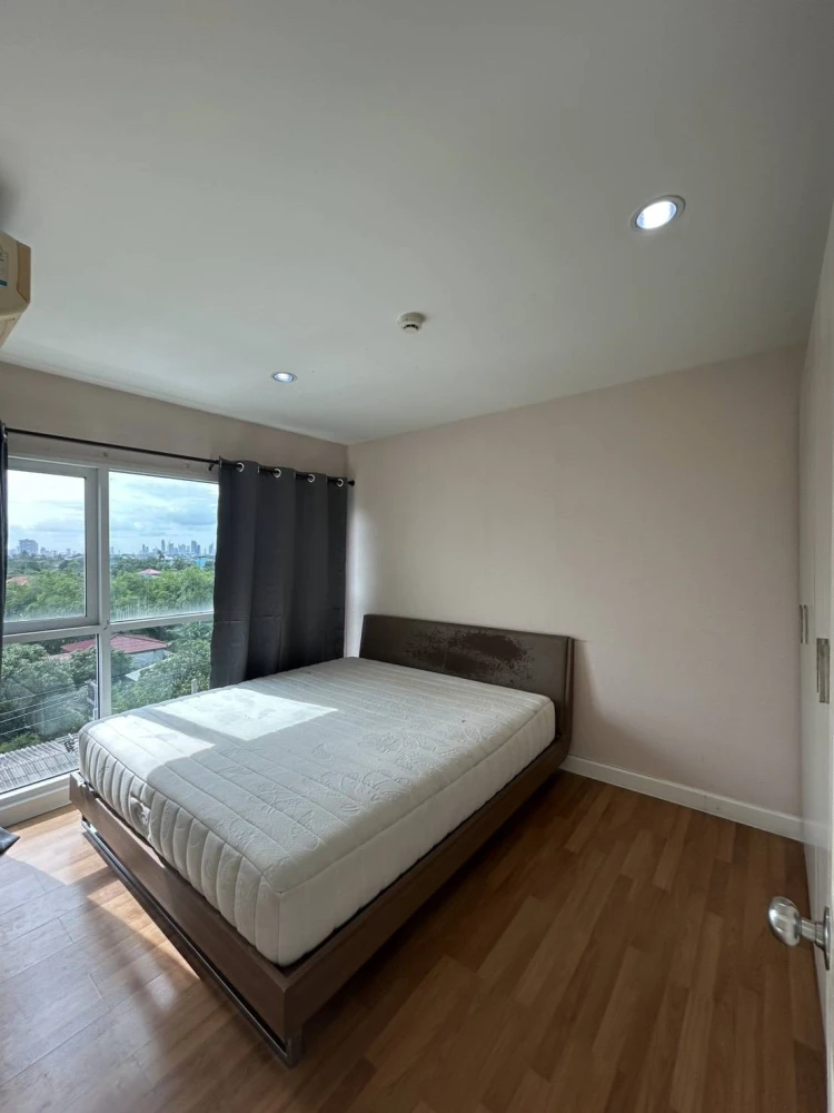 For sale, for rent, Metro Park Sathorn Condo, spacious room, lots of usable space, affordable price. I must say you must book.