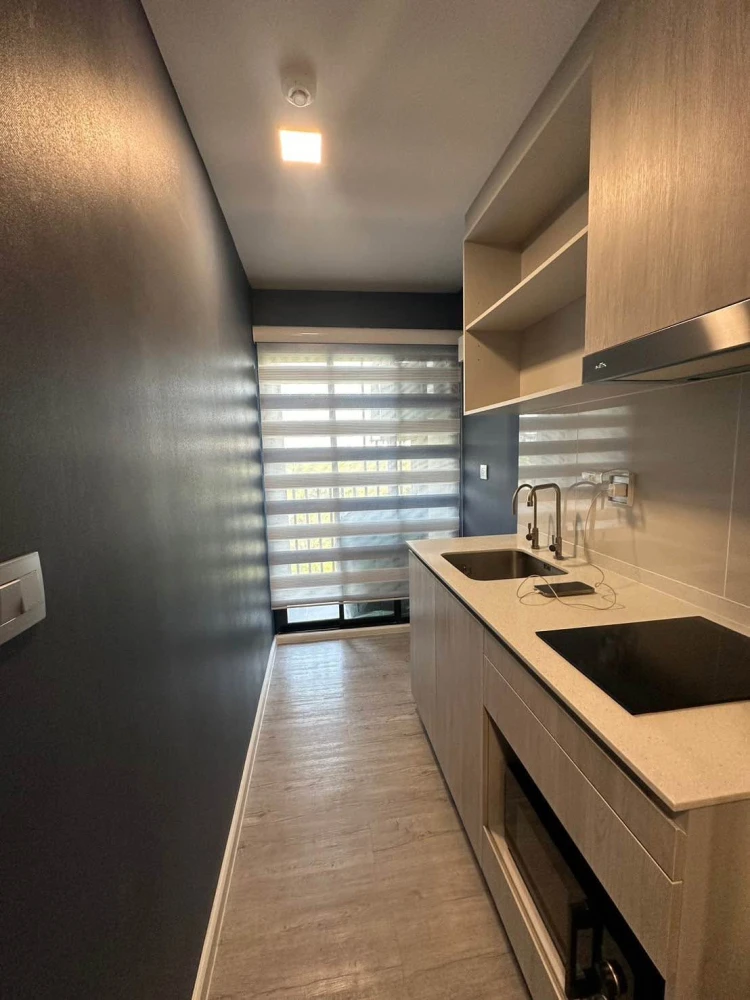 For sale or rent immediately! Atmoz Tropicana Bangna, ready-to-move-in unit with high-quality wallpaper. Book yours today! Don't miss out!