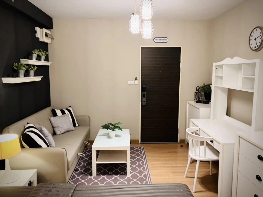 Urgent sale/rent: CONDO Supalai City Resort Ramkhamhaeng. Fully furnished and ready to move in. Completely finished in one place. Just bring your belo