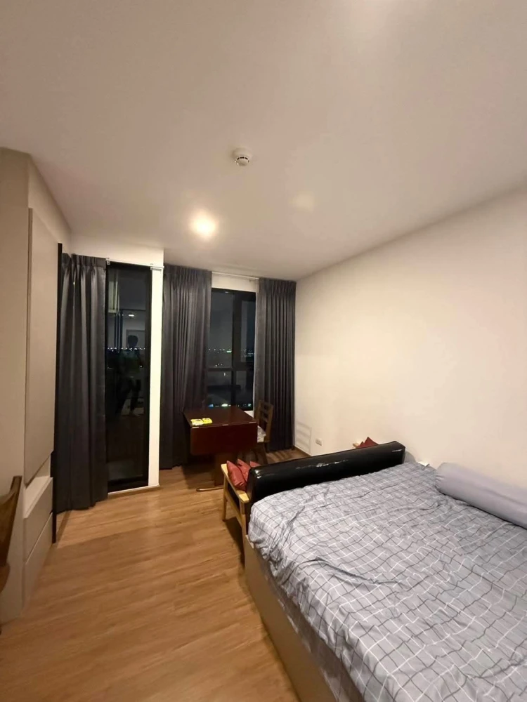 Urgent sale rent! The Origin Ram 209 interchange, studio room on the 9th floor, comes with a special price. Hurry and reserve now, don't miss out!
