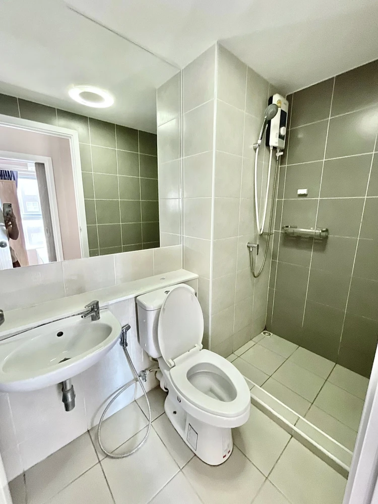 For sale, for rent, Plum Condo Ramkhamhaeng Station, 14th floor, good view, spacious room, usable area, fully furnished, reserve now.