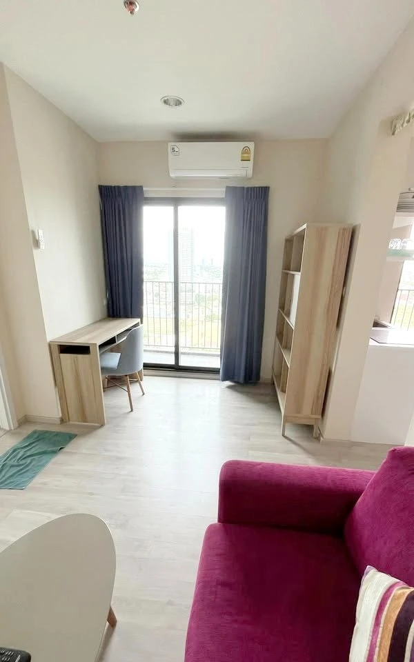 For sale, for rent, Plum Condo Central Station Phase 2, corner room, very private, plus the price is not too high, hurry up and become the owner now!