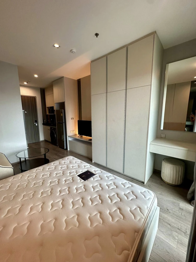 Sell Whizdom Avenue Ratchada - Ladprao, city view, north balcony Built-in furniture, ready to move in. Book now.