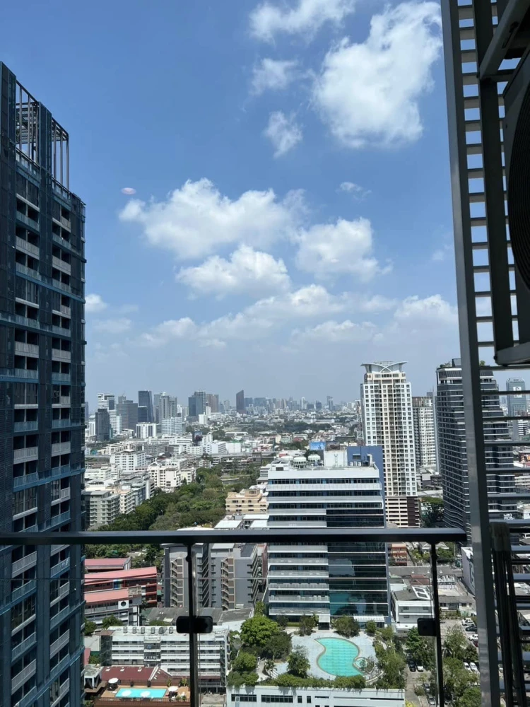 For sale, for rent Supalai Elite at Phayathai, well-built bedroom, spacious area, high floor, great view, very worth booking.