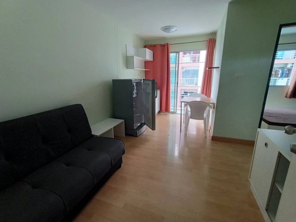 For sale: Smart Condo Rama 2, 4th floor, good height, colorful decorations, great price. If interested, hurry and reserve quickly.