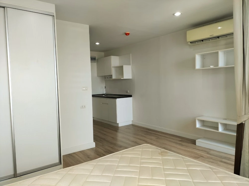For sale, for rent, Sammakorn S9 Condominium, 7th floor, corner room, not crowded, suitable for relaxation, can't miss booking.