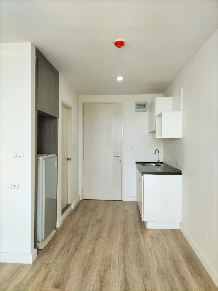 For sale, for rent, Sammakorn S9 Condominium, 7th floor, corner room, not crowded, suitable for relaxation, can't miss booking.
