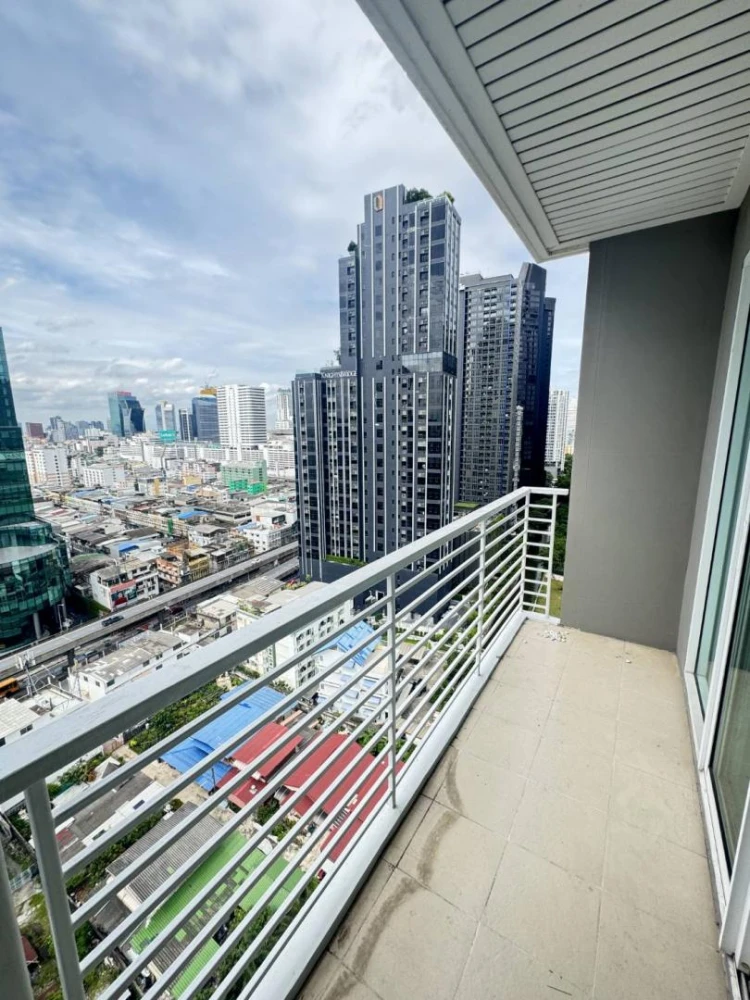 For sale, for rent, The Mark Ratchada - Airport Link, 19th floor, corner room, good view on both sides, very beautiful room condition, I must say that