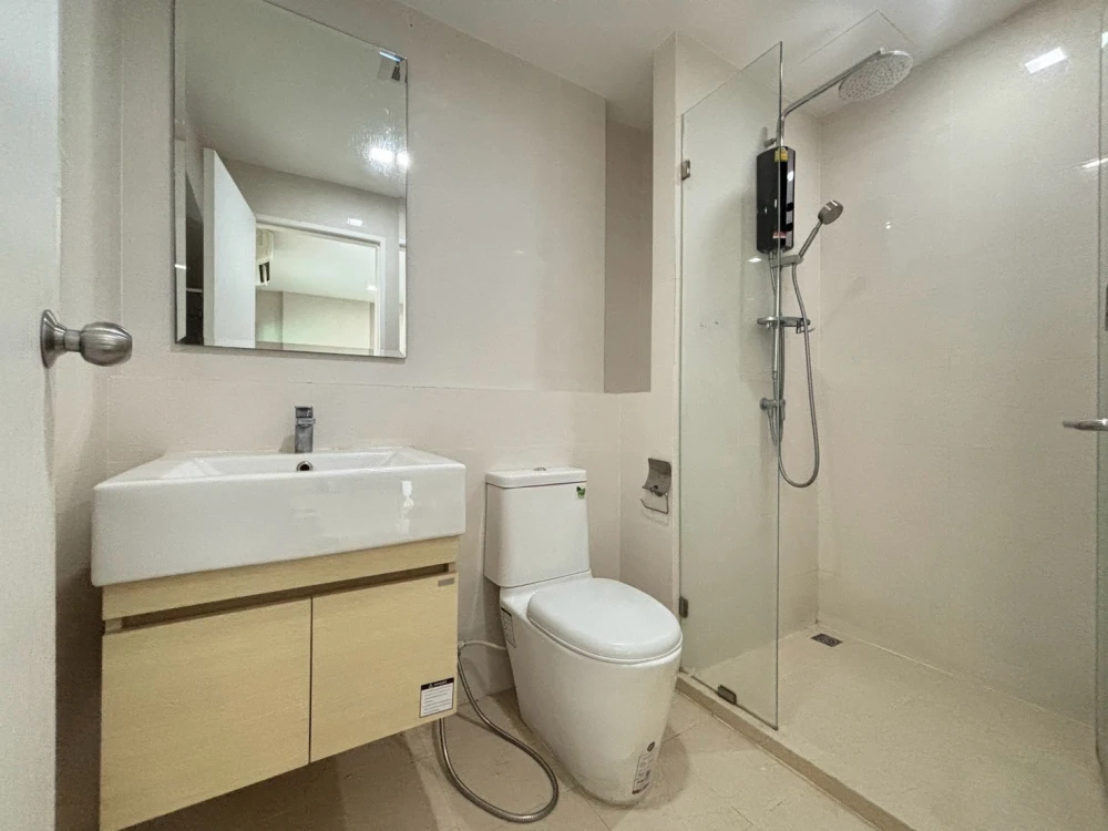 Selling Rental Metro Luxe Ratchada, a separate room Full facilities, good price, hurry up to reserve.