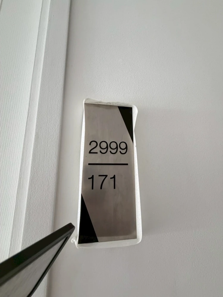 For sale: Cielo Sri Pathum, 6th floor. Good height, fully furnished as shown in the pictures. Just bring your personal belongings and move in!