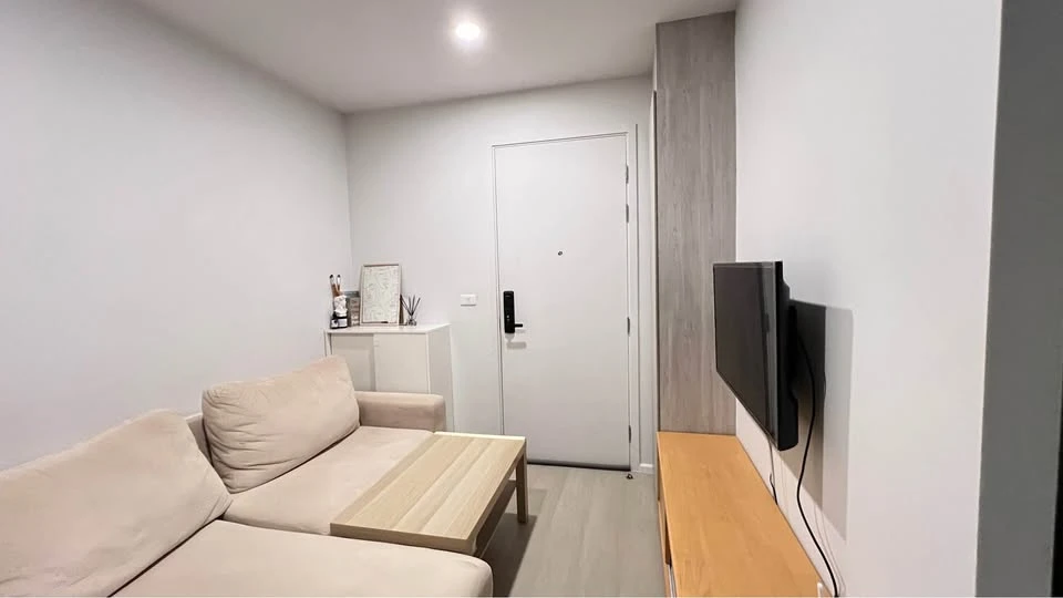 For sale: Siela Sripathum, high floor, 26th floor, beautiful view, room is not hot, bedroom has good built-in, can you not reserve it?