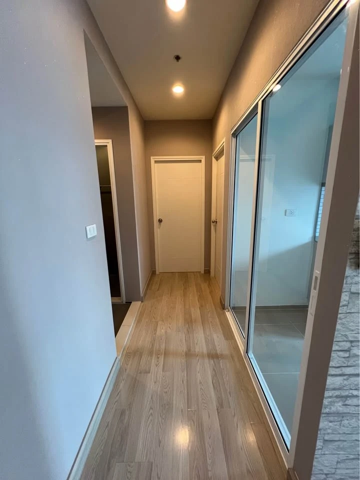 For sale: Centric Ratchada-Huai Khwang, good location, large corner room, no noise from the next room, book now, don't hesitate.